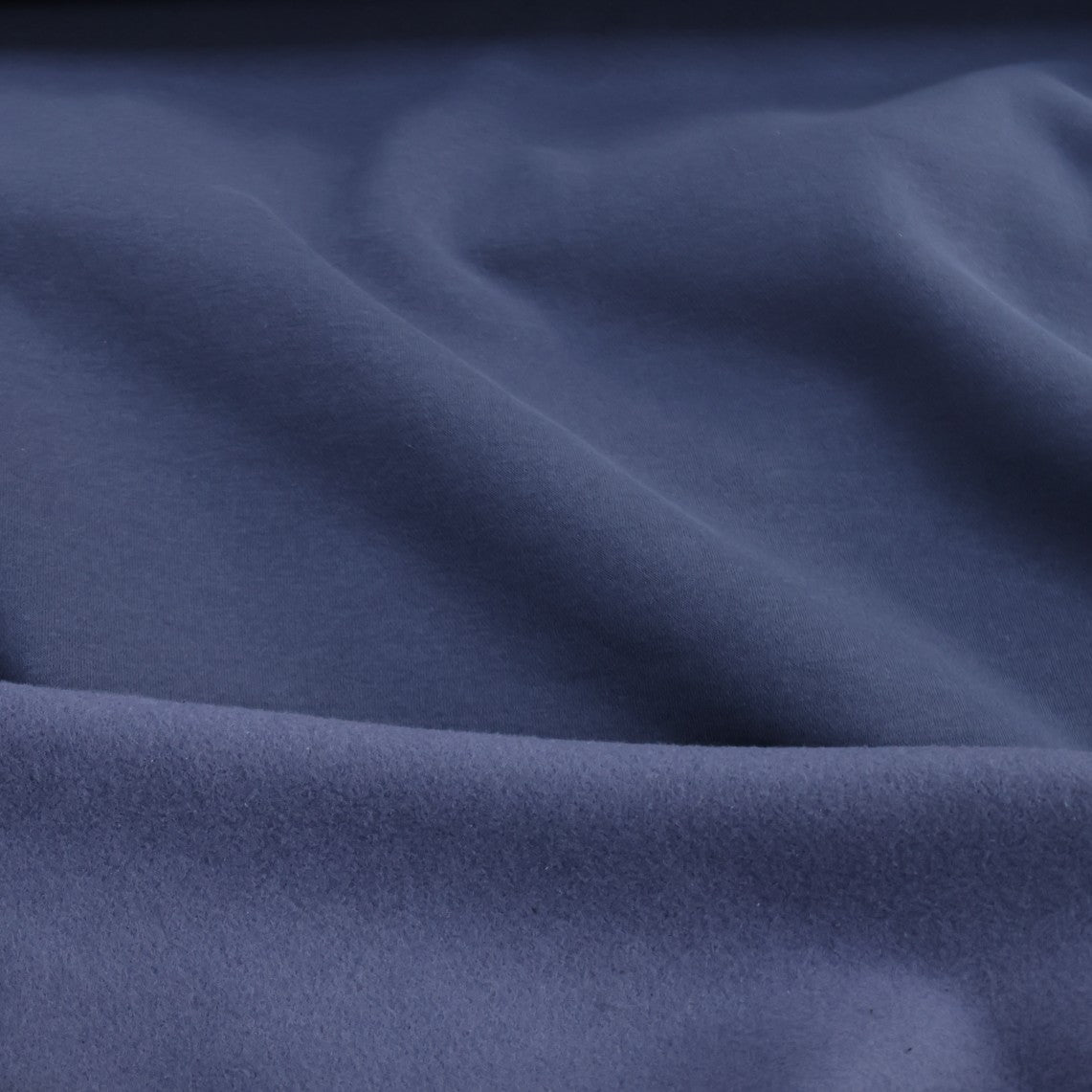 Sweat bleu moyen