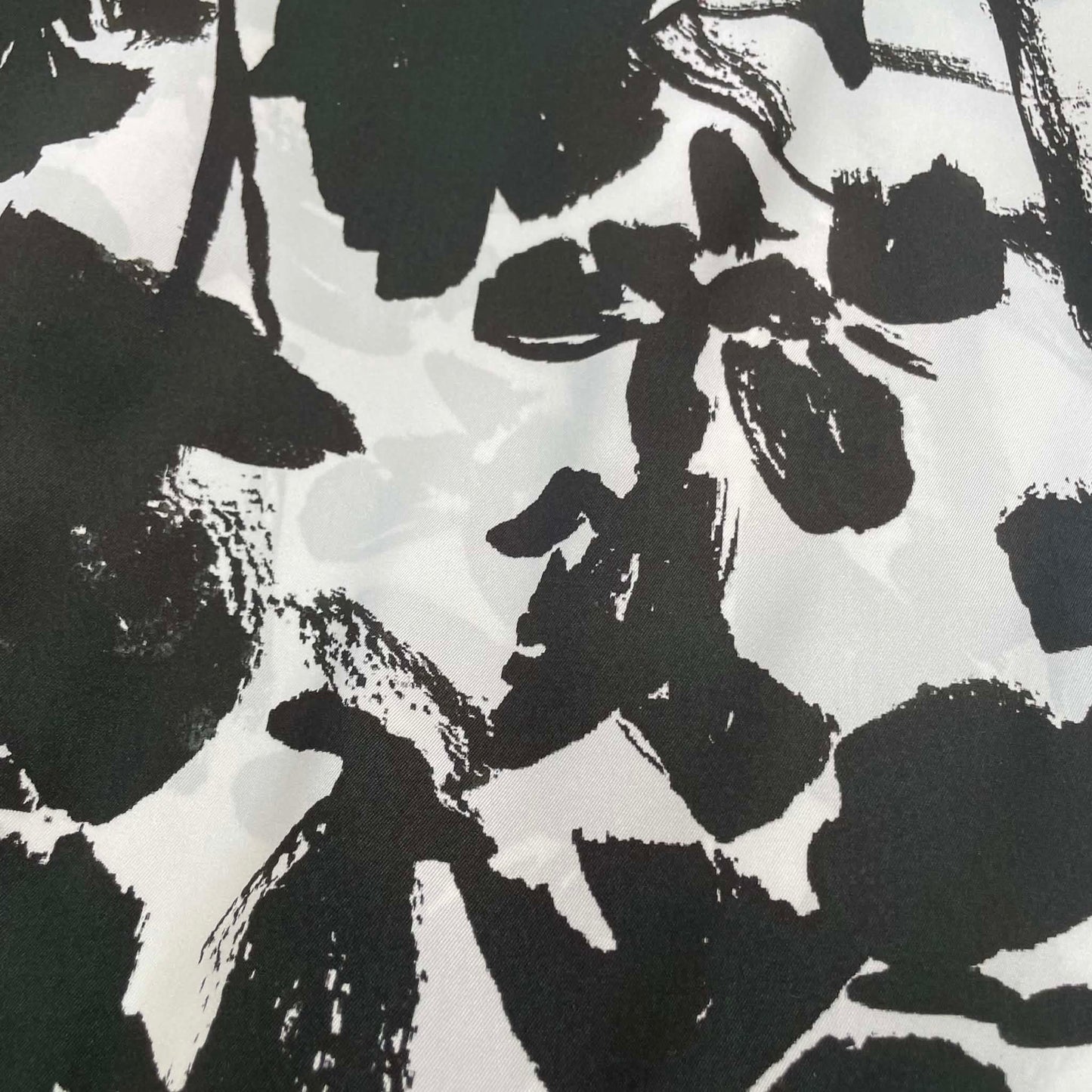 Satin Noir et blanc