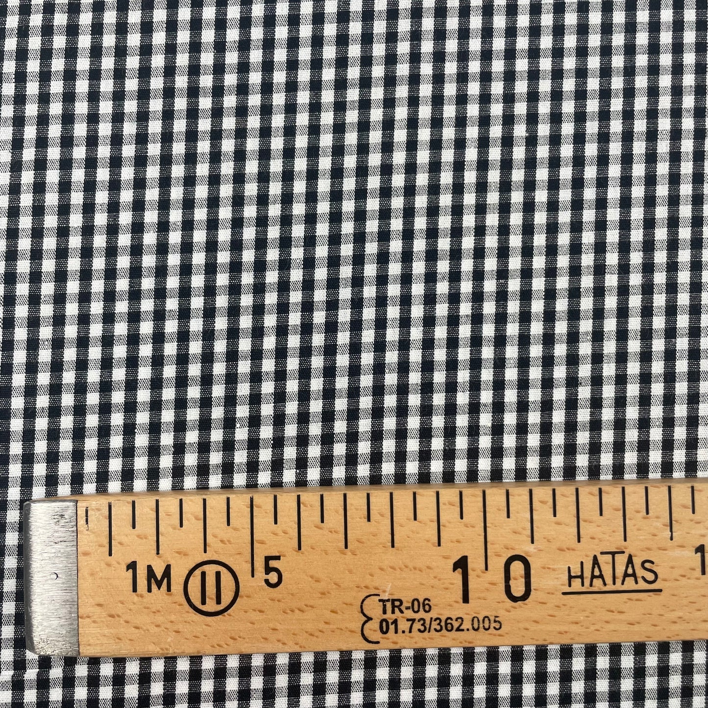Coton vichy petits carreaux noirs
