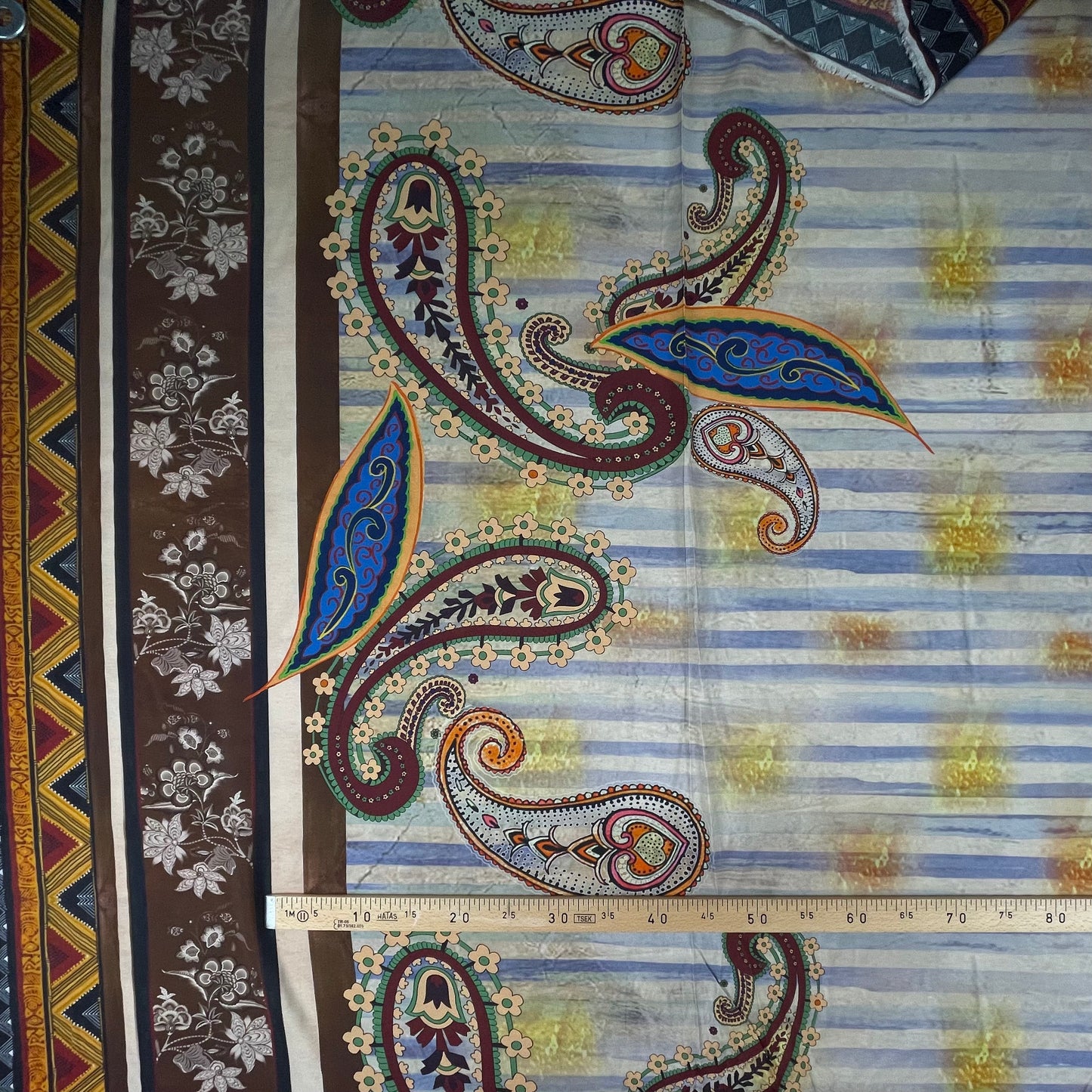 Rayonne grand dessin marron