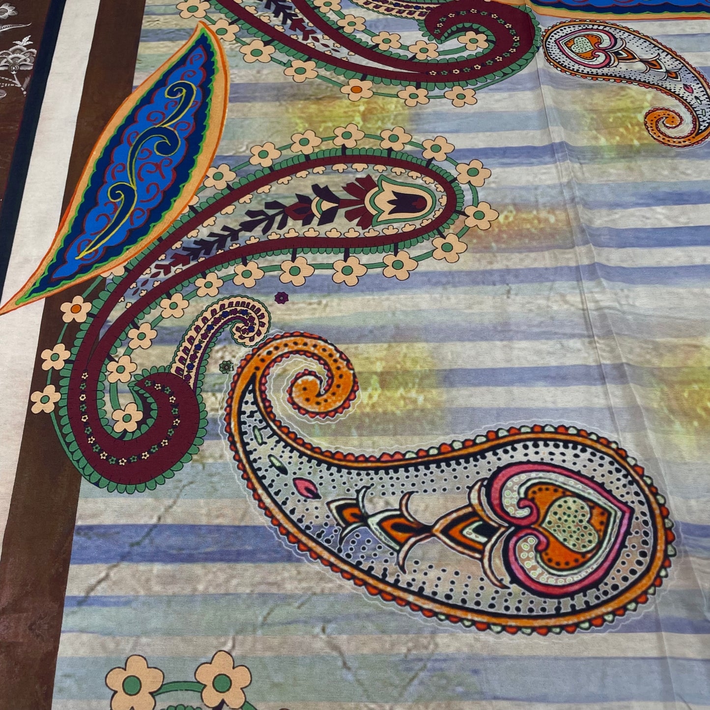 Rayonne grand dessin marron