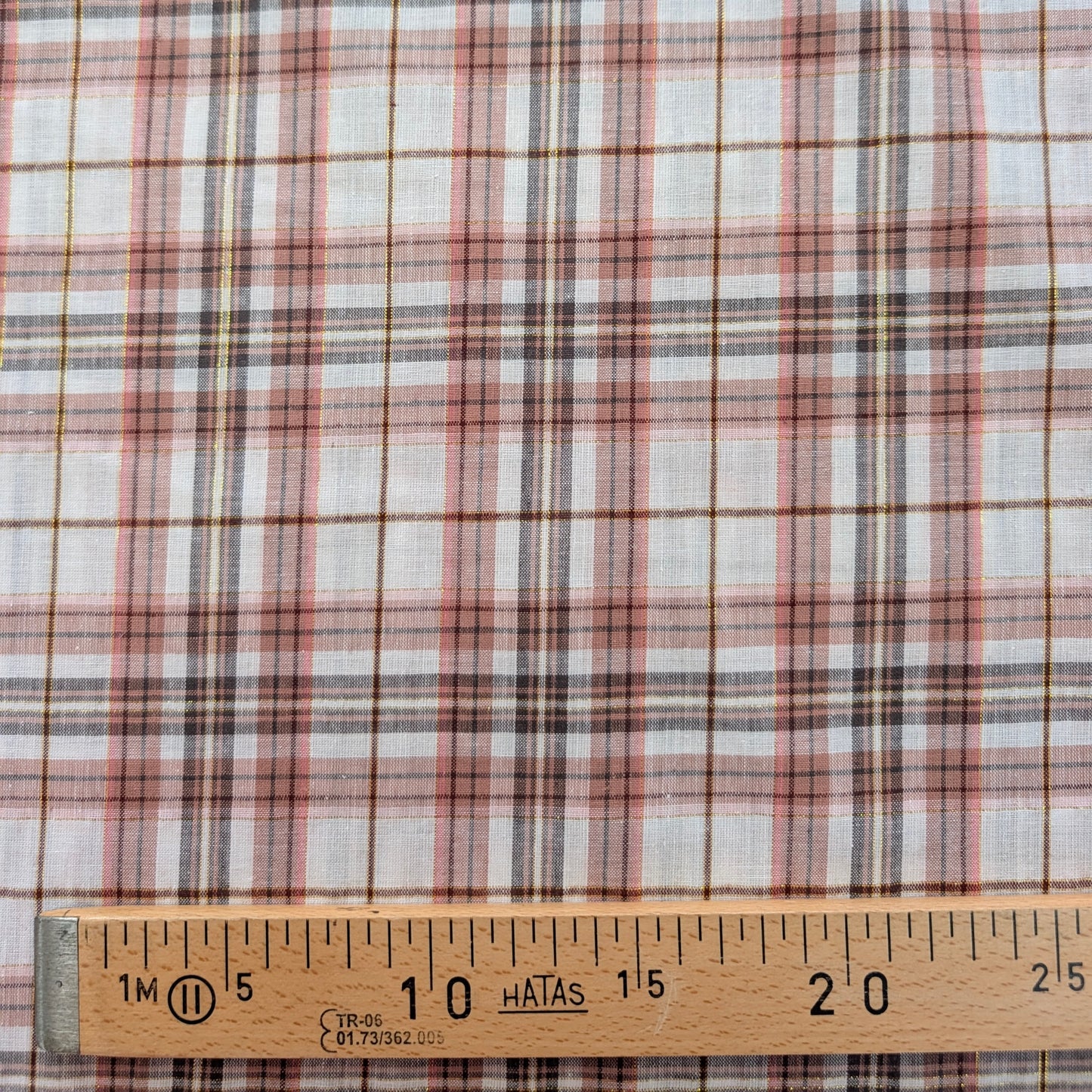 Coton esprit tartan écossais marron rose avec fil lurex doré