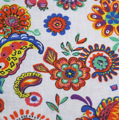 Coton PAREO - Fleurs colorées sur fond blanc
