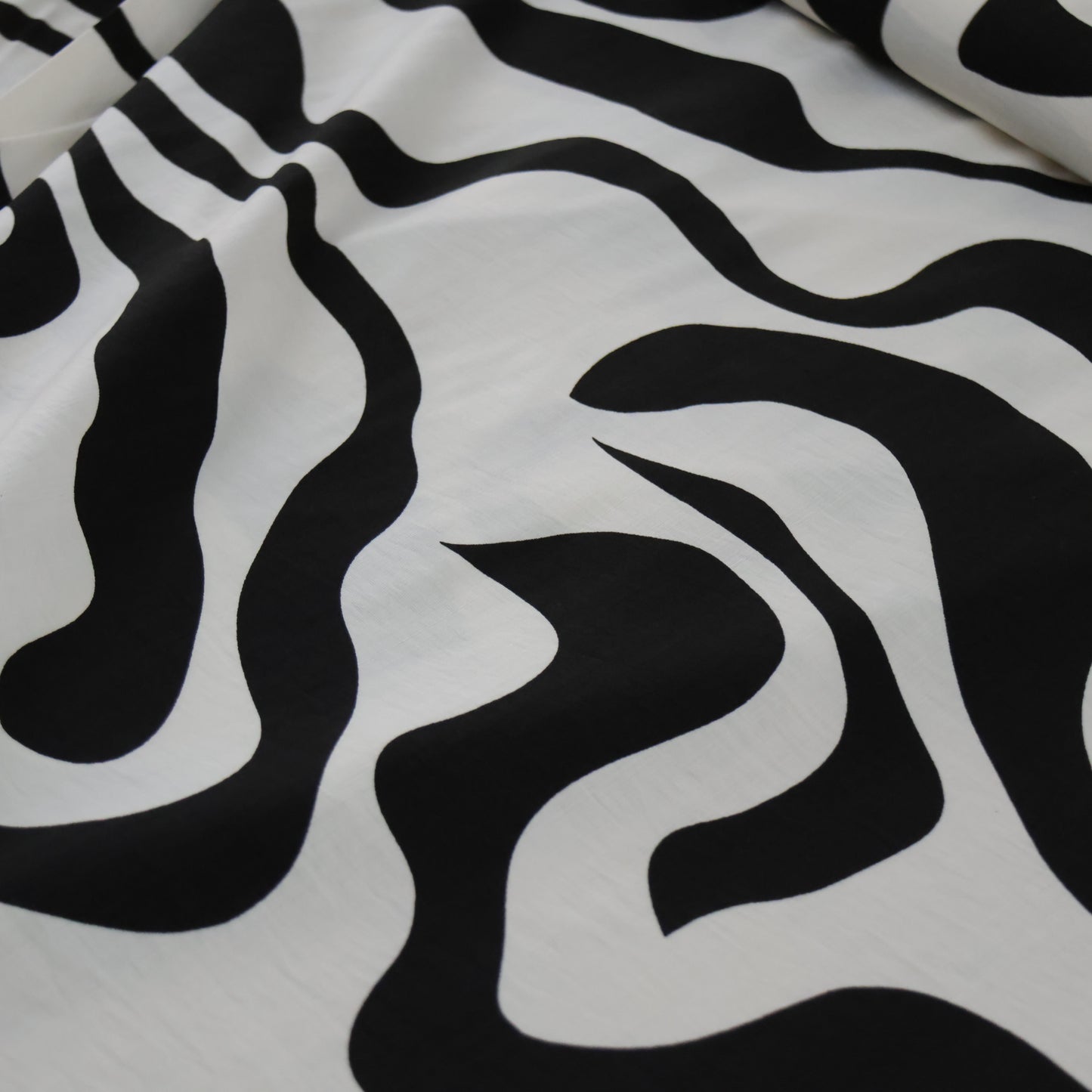 Lin viscose écru et noir LV017