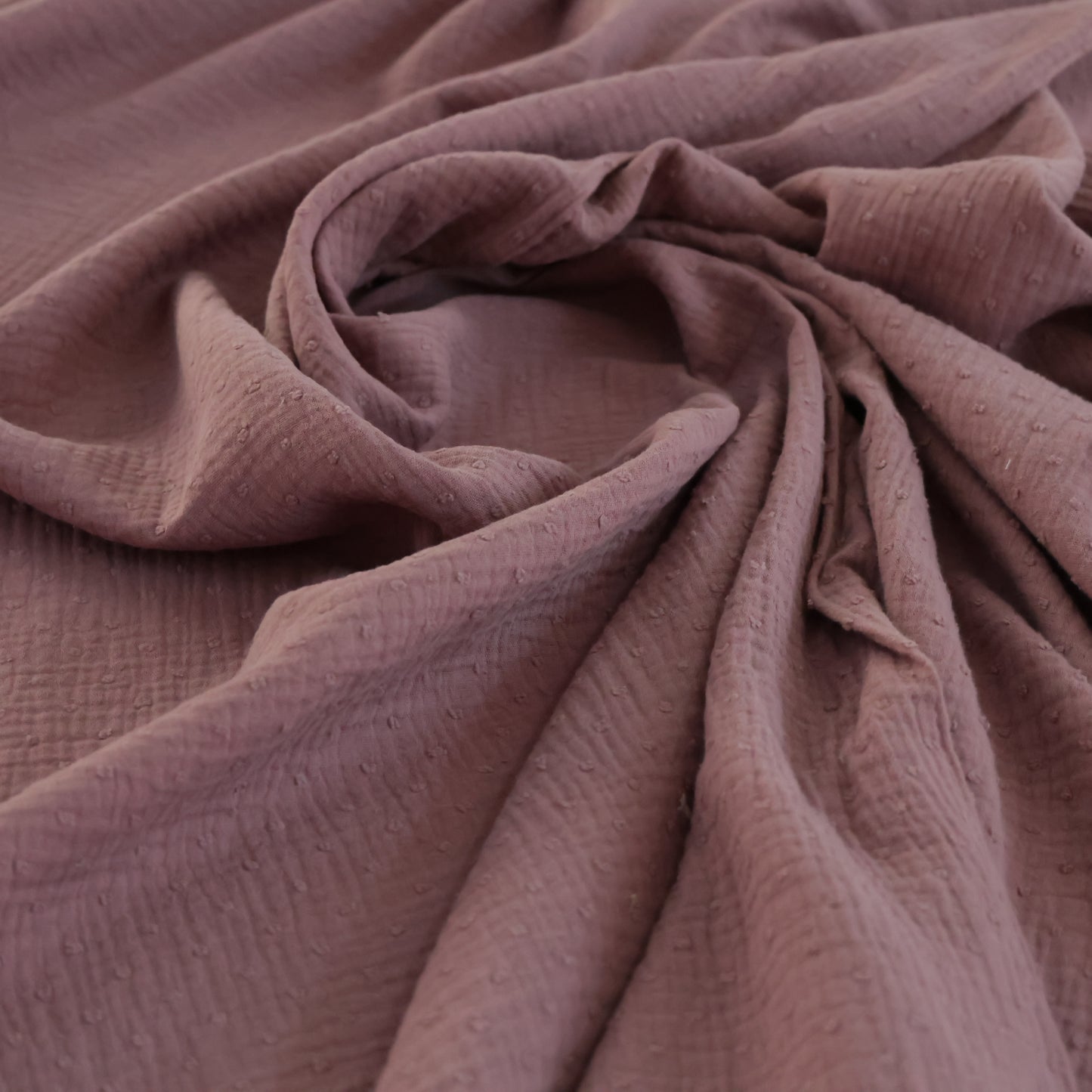 Double gaze plumetis vieux rose