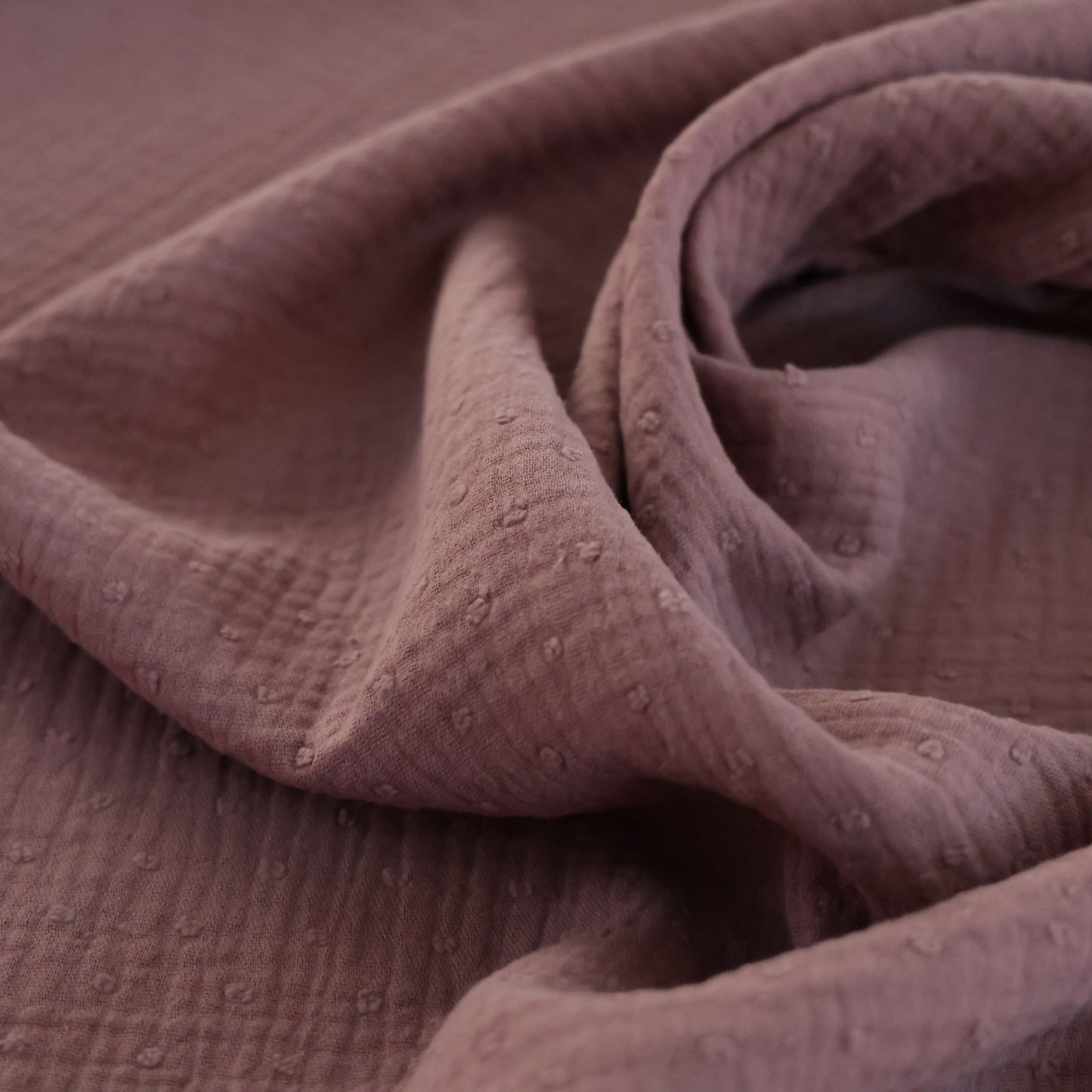 Double gaze plumetis vieux rose