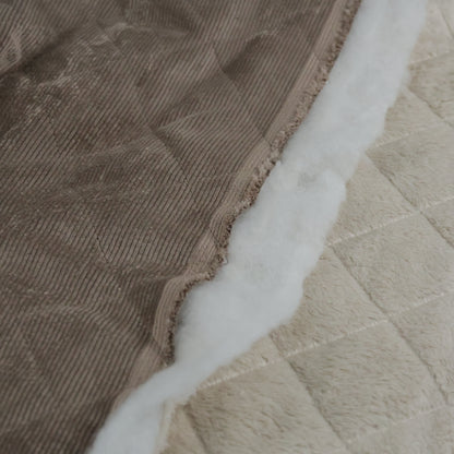 Velours matelassé taupe
