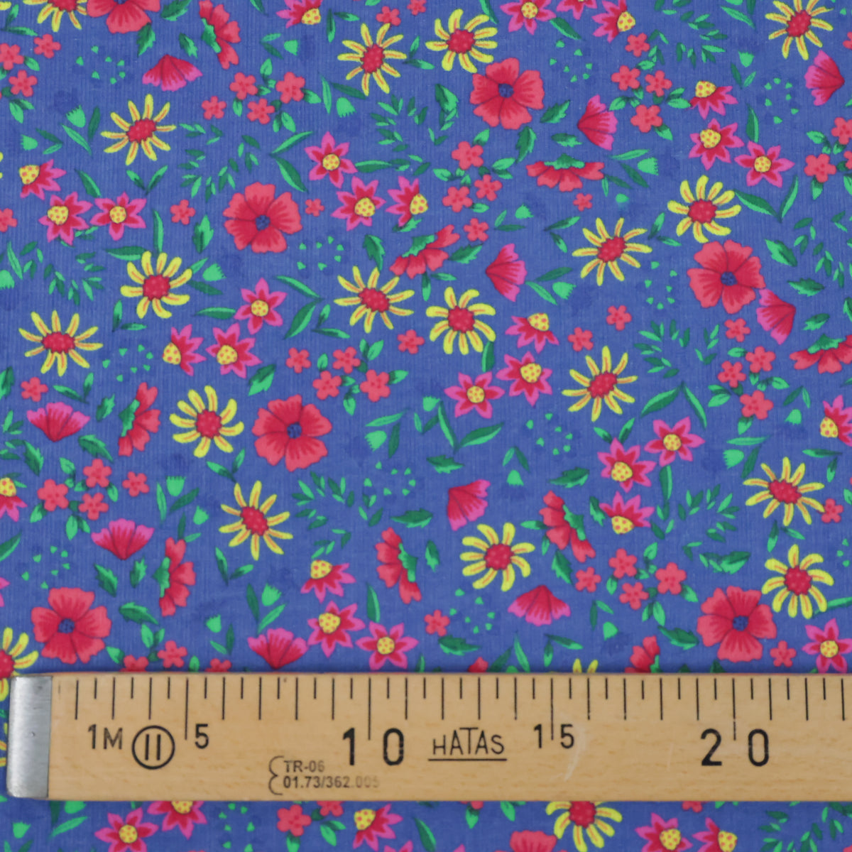 Velours milleraies floral fond bleu