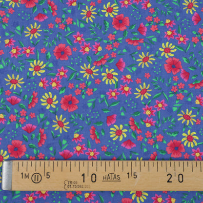 Velours milleraies floral fond bleu