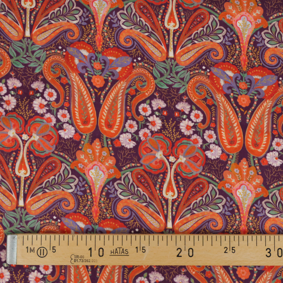Velours milleraies cachemire et floral