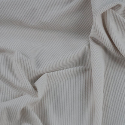 Velours côtelé blanc