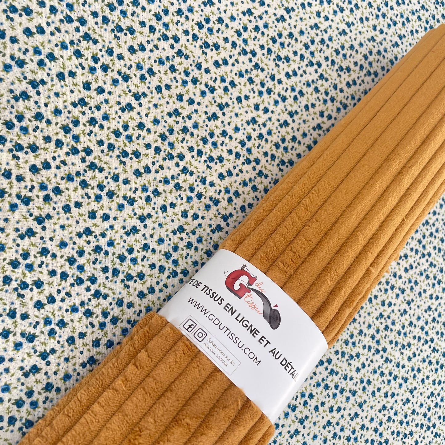 Coton fleuri bleu