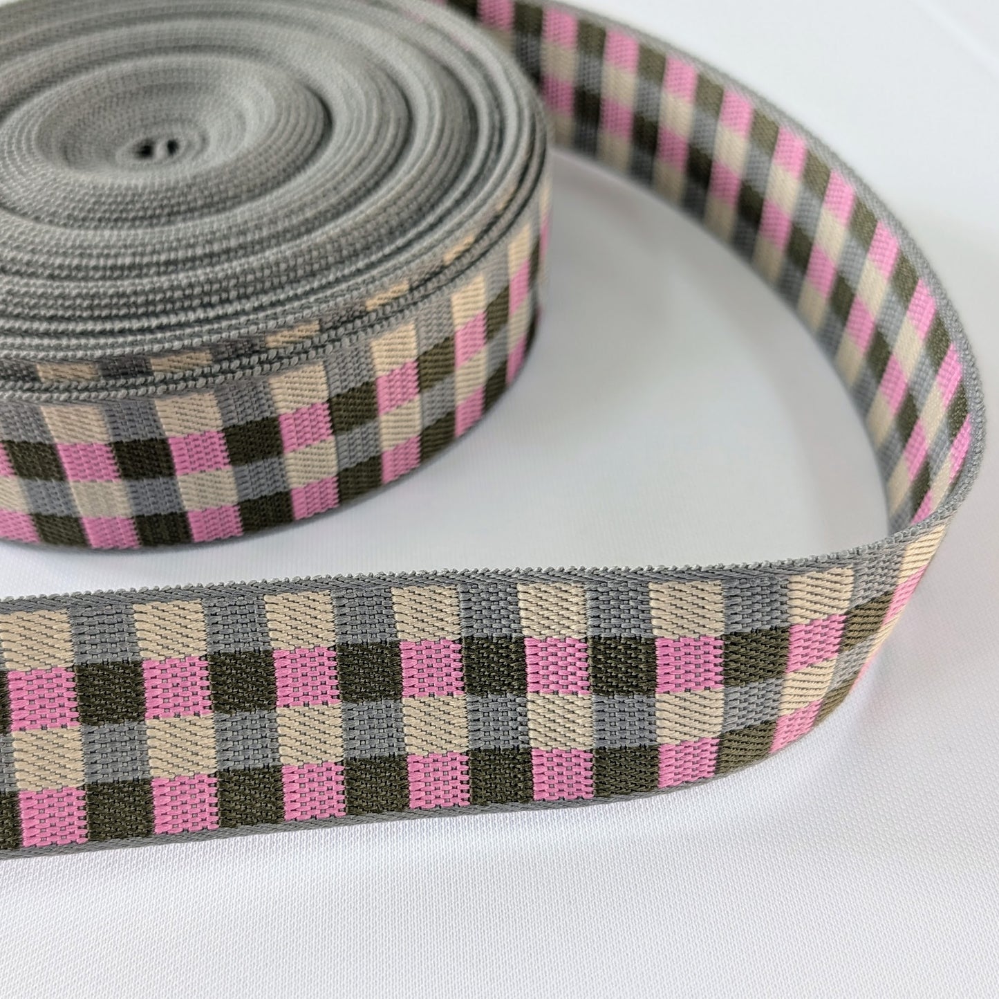Sangle damiers rose et gris
