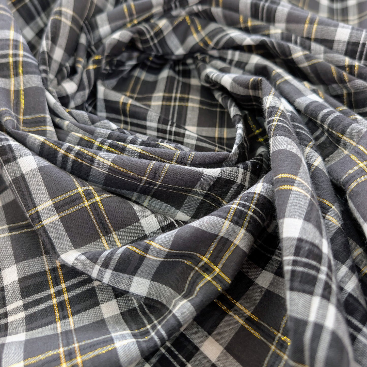 Coton esprit tartan écossais noir - gris avec fil lurex doré